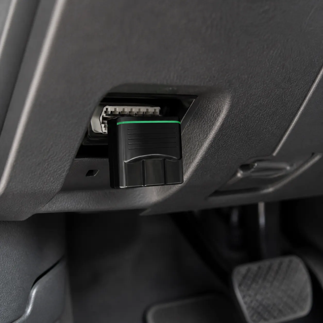 OBDeleven V2 PRO OBD2 Diagnostic Tool product view